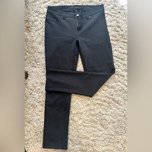 Calvin Klein Jeans Women's Dusty Black Skinny Jeans.